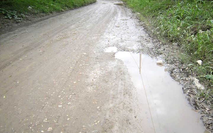 Productores agropecuarios piden al gobierno plan masivo de arreglo de vías de tránsito de Moca y Provincia Espaillat